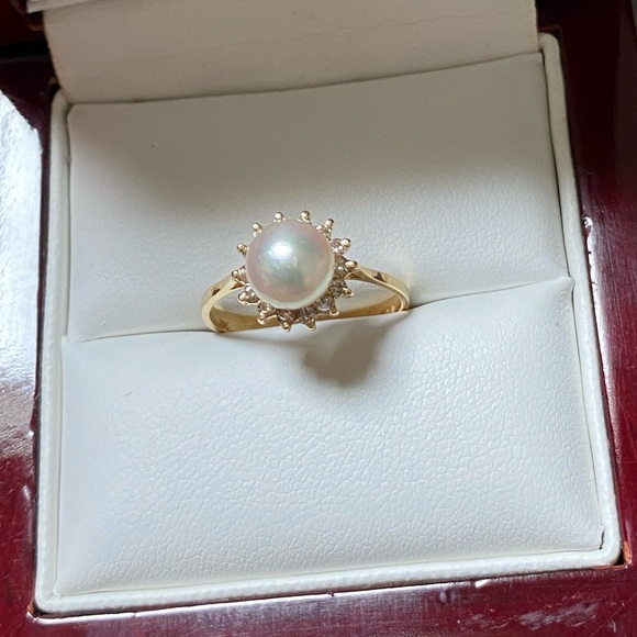 Jewelry - SOLID 14KT GOLD Ring Genuine Pearl with Natural Diamond Halo